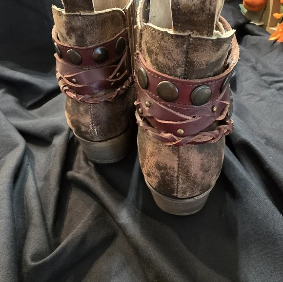 Circle G Booties - Picture 3 of 5